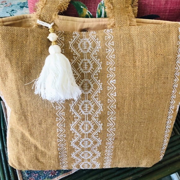JUTE TOTE BAG ⭐️Bohemian Vibe Summer NAT/Wht Embroidered Design ⭐️Tassel NWT - Picture 6 of 9